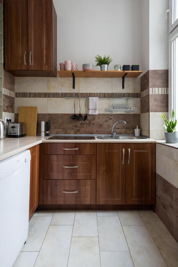 Discover Krakow Apartments - 3 Rakowicka St - Classic Apartments Near Main Station - Netflix Экстерьер фото