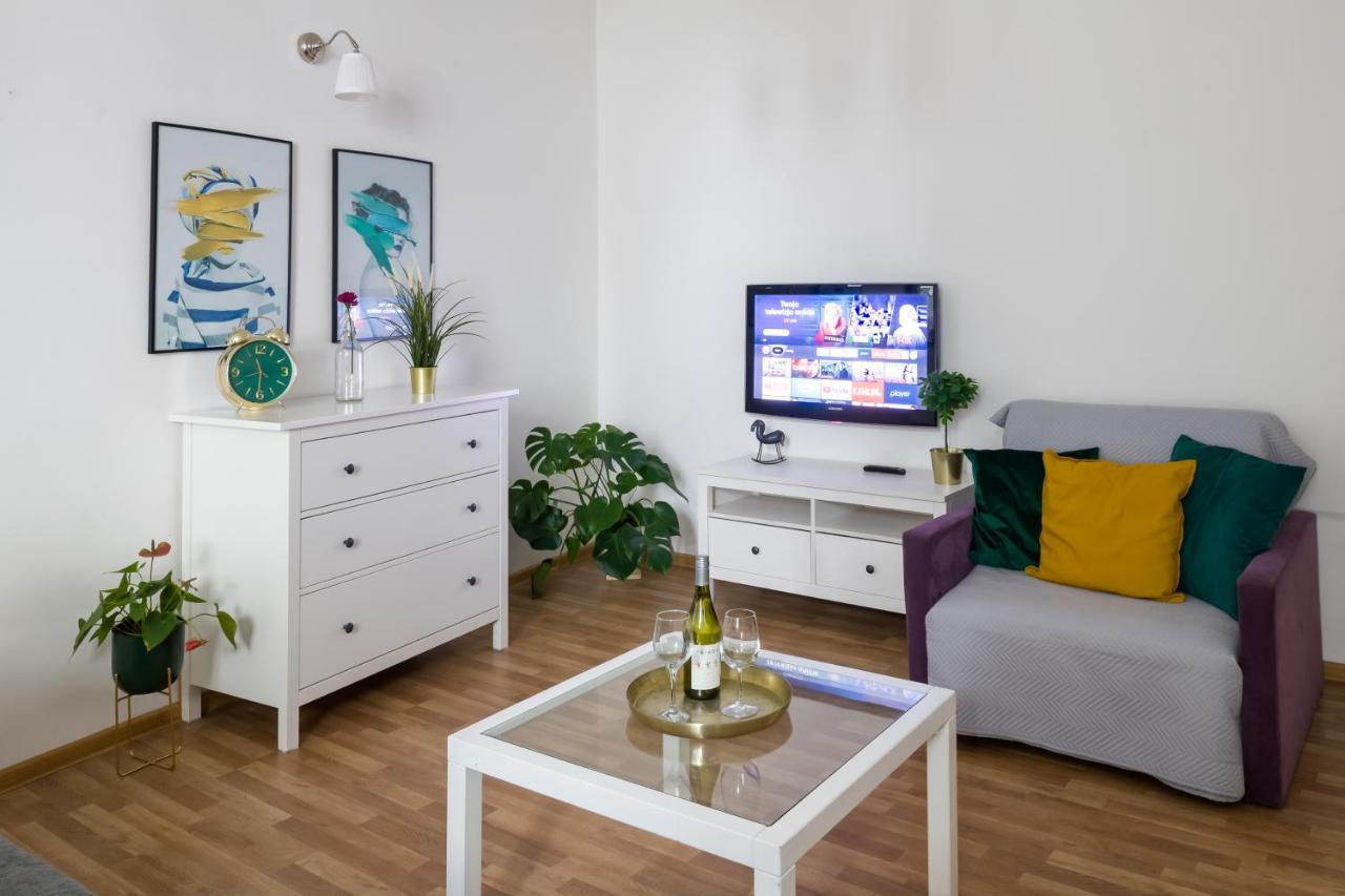 Discover Krakow Apartments - 3 Rakowicka St - Classic Apartments Near Main Station - Netflix Экстерьер фото
