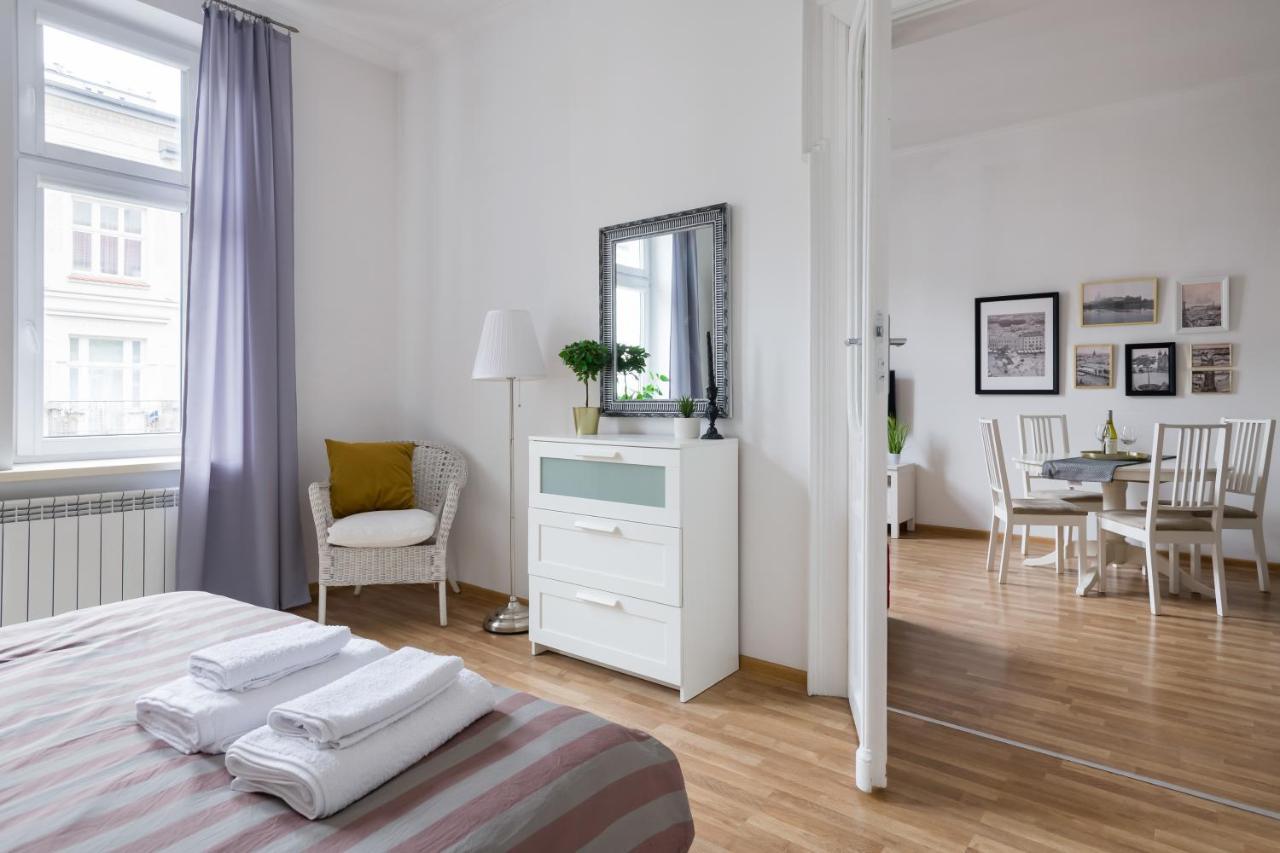 Discover Krakow Apartments - 3 Rakowicka St - Classic Apartments Near Main Station - Netflix Экстерьер фото